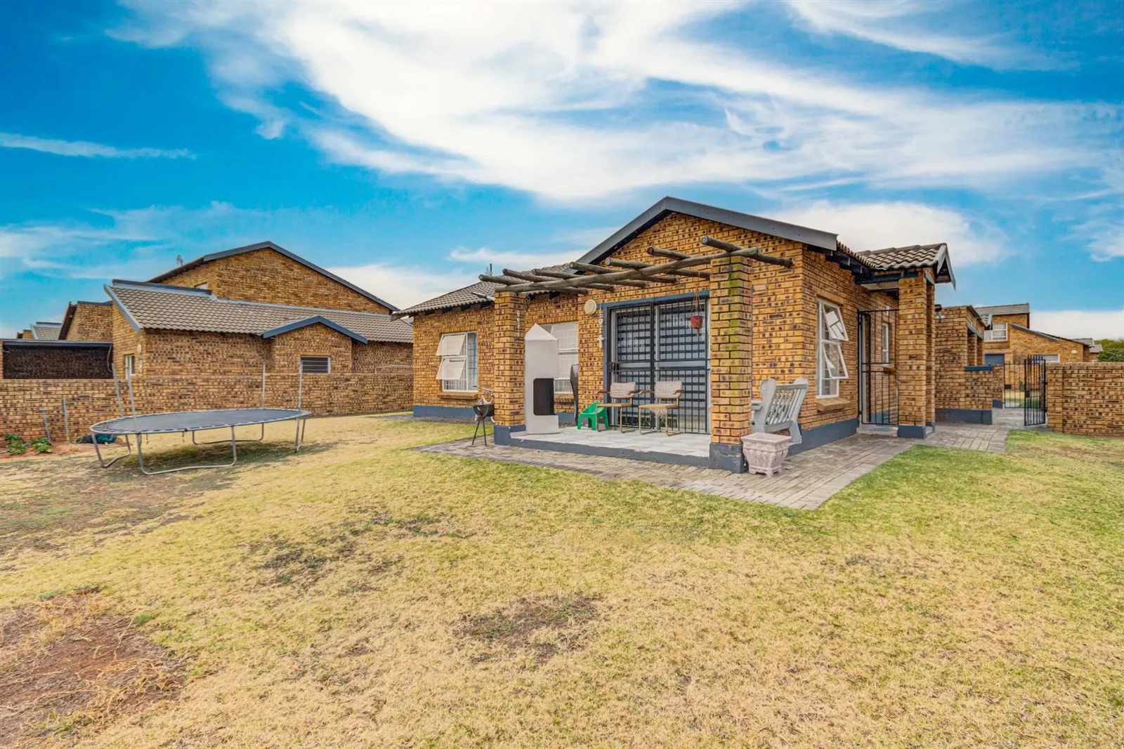 Townhouse in Honeypark, Roodepoort