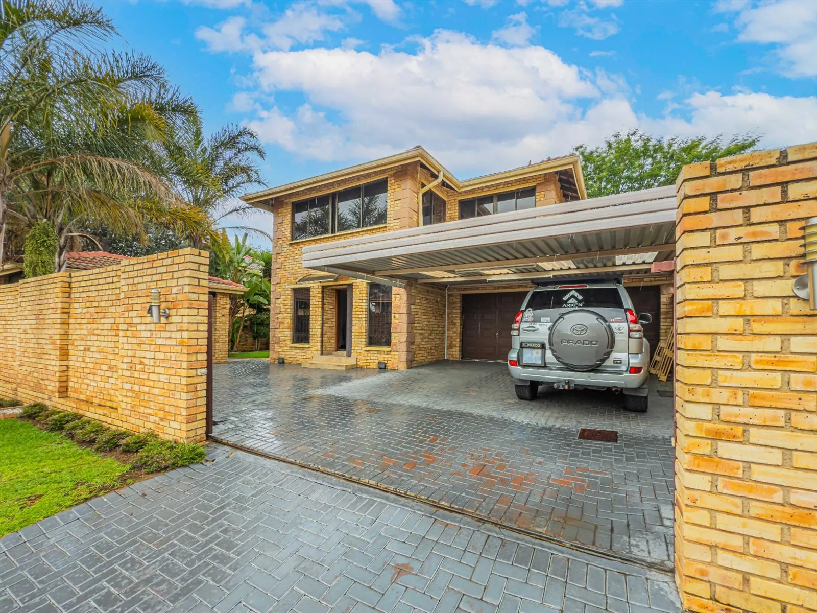 House in North Riding, Randburg
