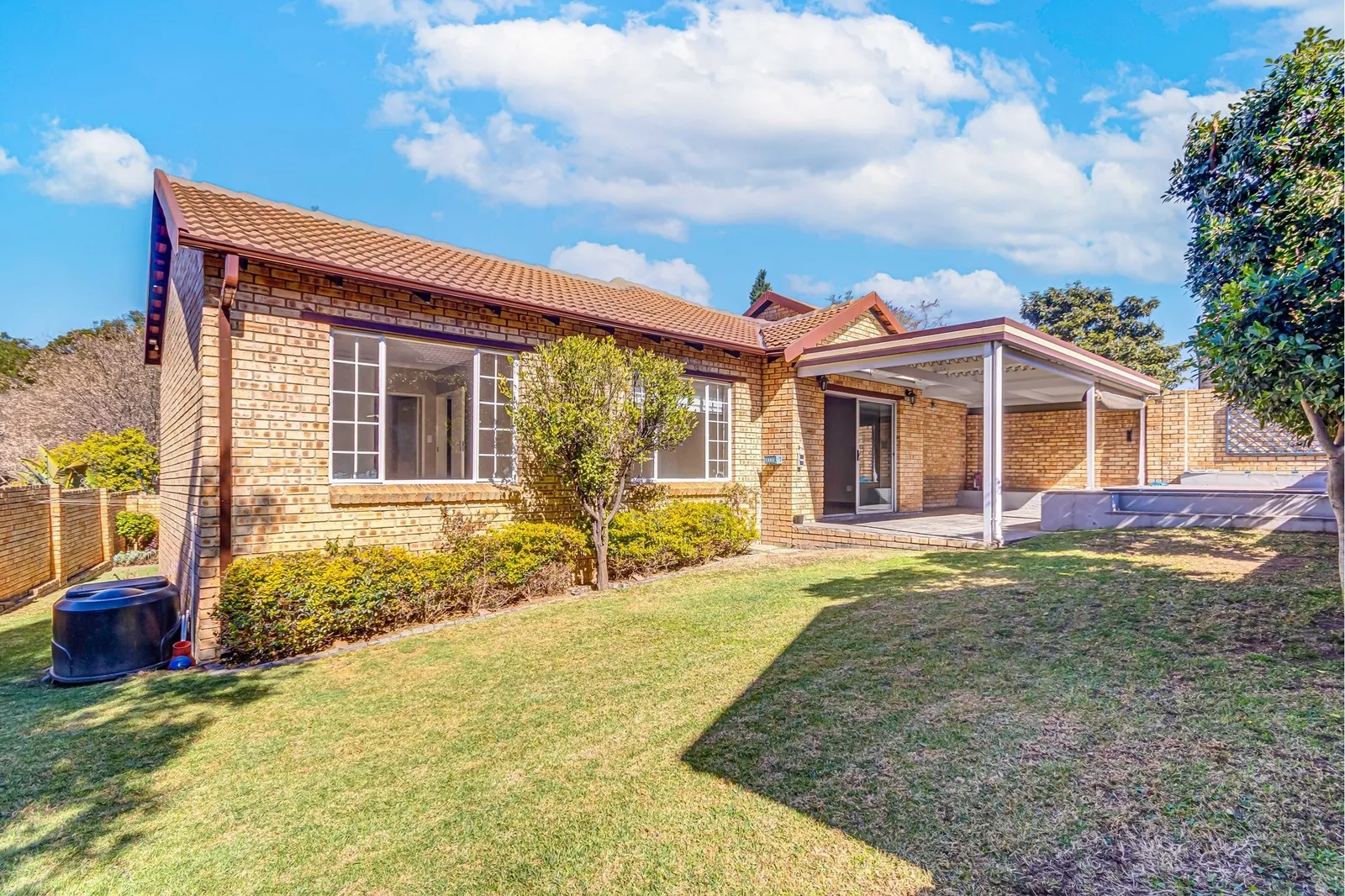 House in Olivedale, Randburg