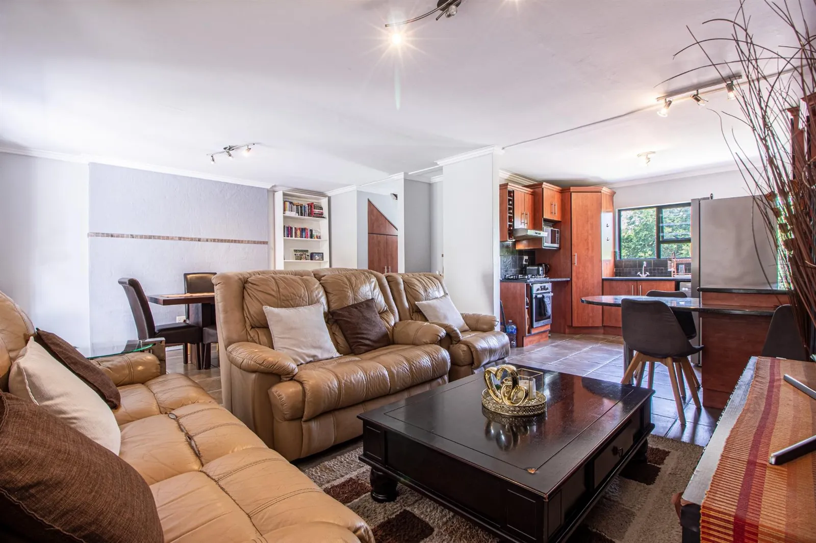 Townhouse in Craigavon, Sandton