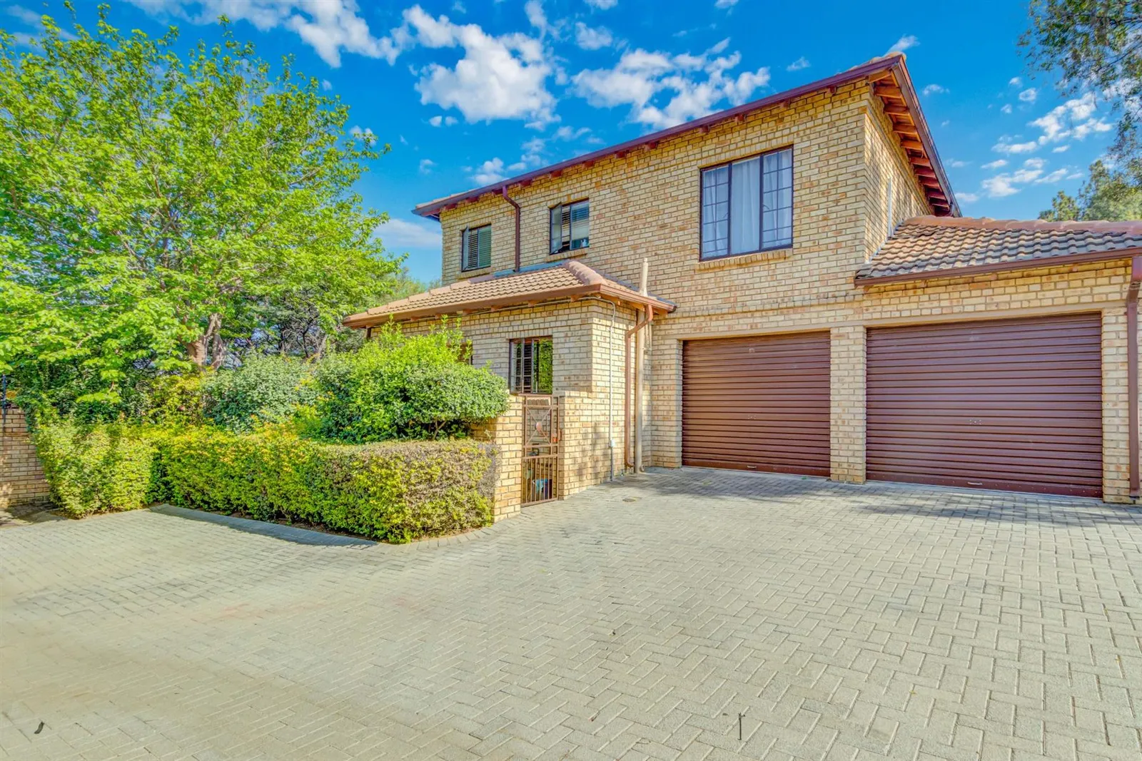 Townhouse in Craigavon, Sandton
